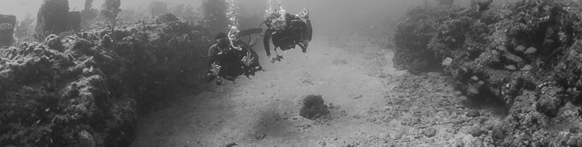 divers_trench